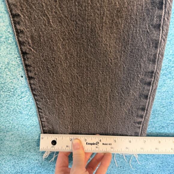 Levi's Premium Wedgie Jeans Womens 30 Button Fly Gray High Rise Denim Raw Hem - Picture 7 of 16